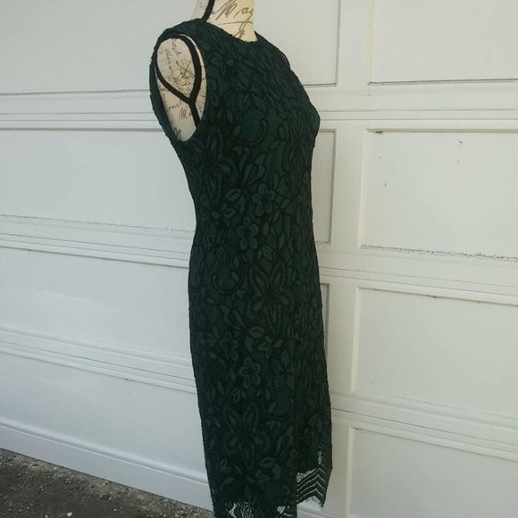 Sharagano Lace Overlay Holiday Sheath Dress Sz 4 - Picture 4 of 8